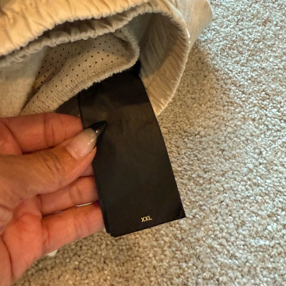 Fear of God Cream Textured Pants - Picture 6 of 6